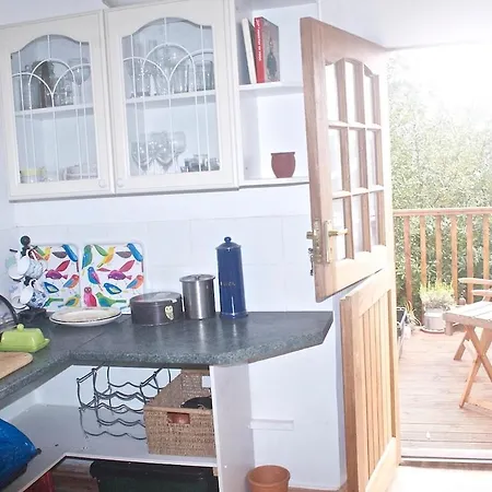 Large, Luxurious And Three Min Walk To Sea And Promenade Holiday home